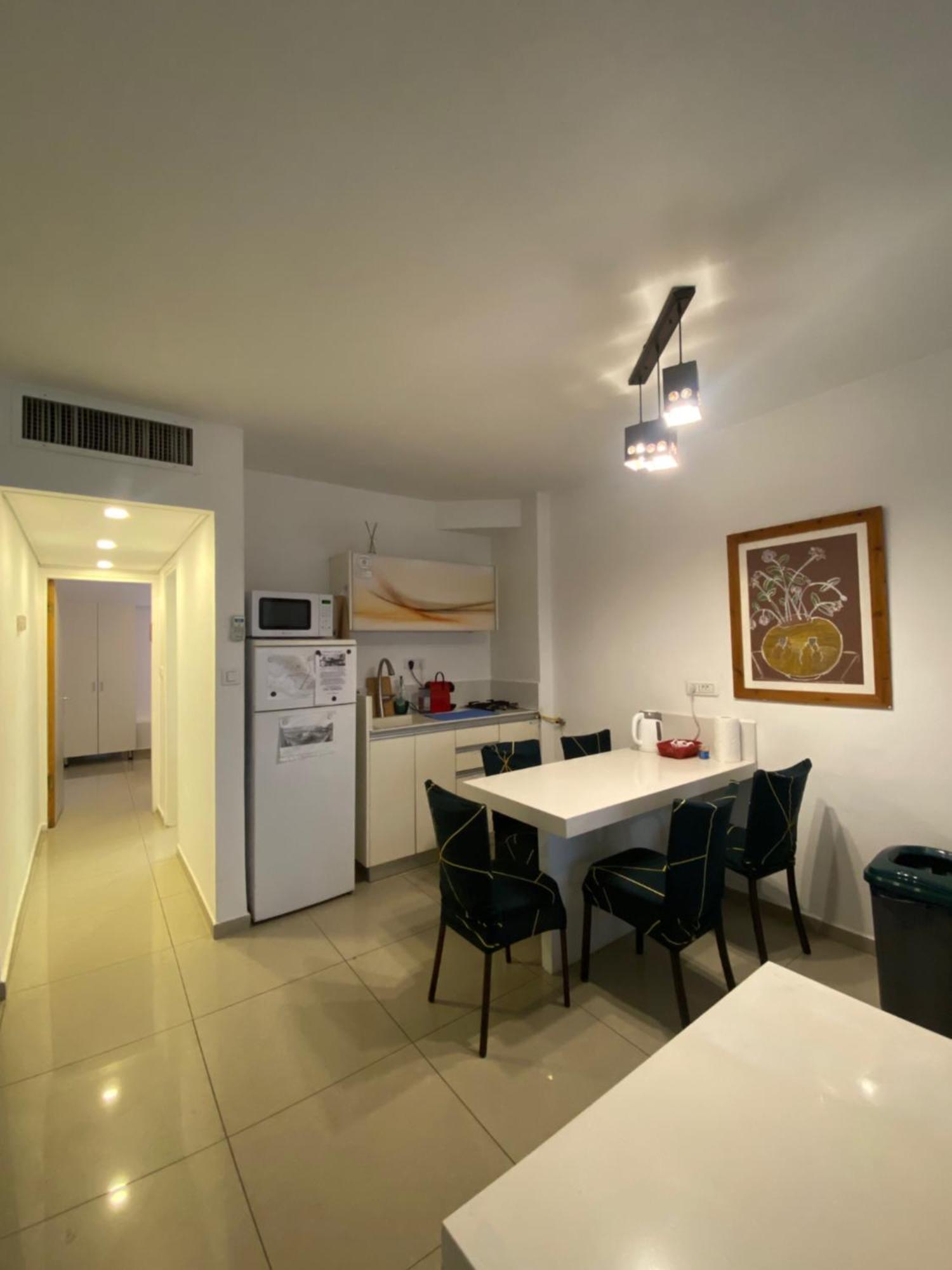 Appartement Seaside House & Free Parking à Eilat Extérieur photo